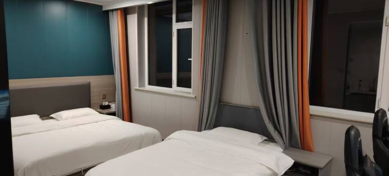 蠡县东飞酒店(信誉楼店)图片