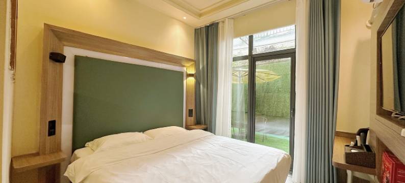 希亚华瑞酒店(安顺虹山湖景区店)图片