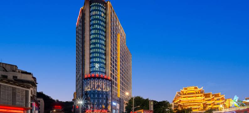 兴义国龙雅阁大酒店(穿云洞公园荷花巷步行街店)图片