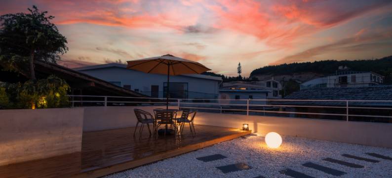 香格里拉天琪伊恩设计师供氧民宿(独克宗古城大佛寺转经筒店)图片