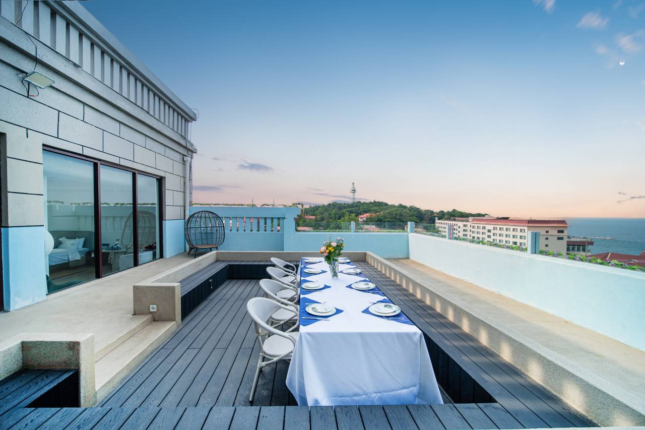 力曼解百纳酒店(烟台山景区火车站店)图片