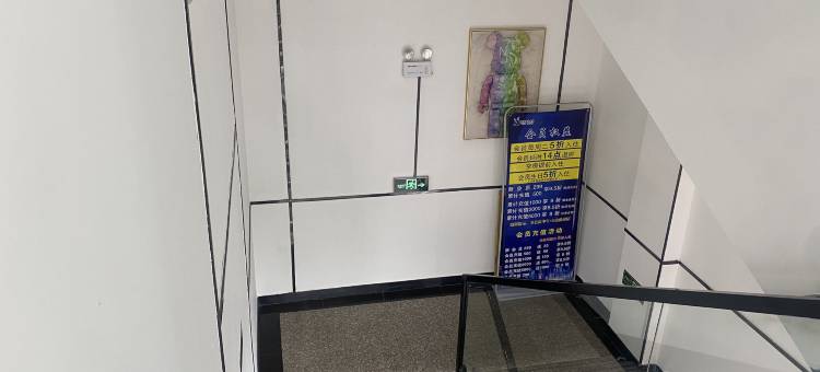迷鹿电竞酒店(包头铁西环岛豪德贸易广场店)图片