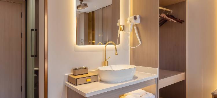 景德镇云轩酒店(人民广场陶阳里店)图片