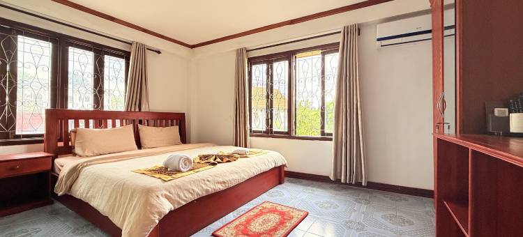 友邦国际酒店(华人店，带电动车出行，可自助洗衣)(YouBang International Hotel)图片