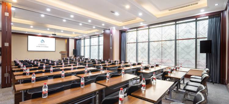 沈阳浦江东方河景酒店(奥体中心地铁站盛京大奥莱店)图片