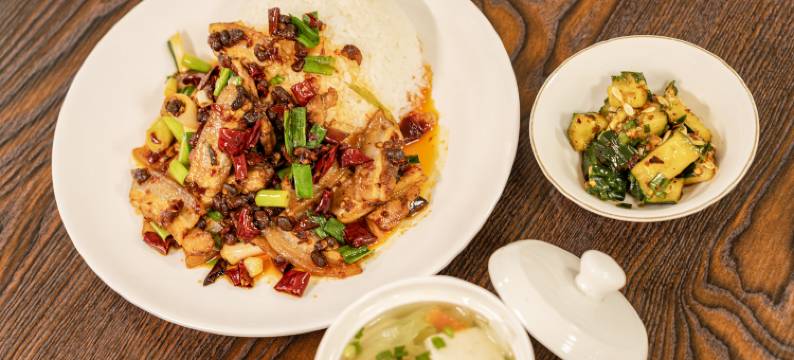 水禾居民宿(贵阳市黔灵山公园延安西路地铁站店)图片