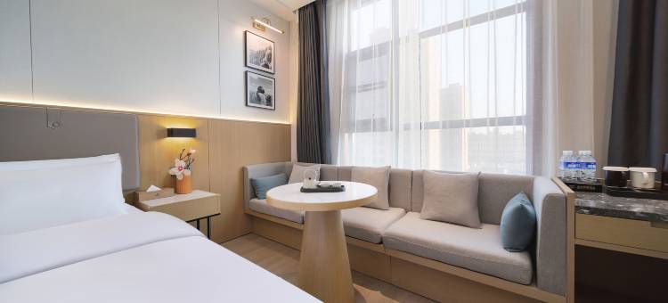 昆仑乐居酒店(遂平县人民政府店)图片