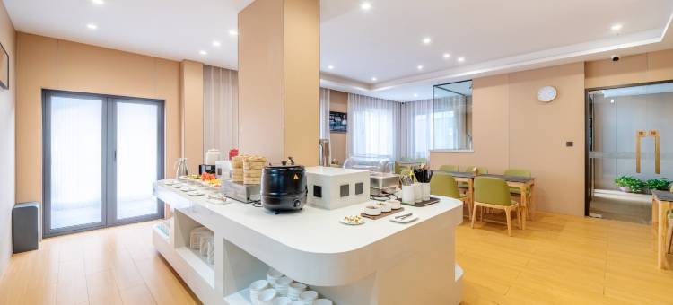 如家·UP华驿智旅酒店(唐山火车站东广场店)图片