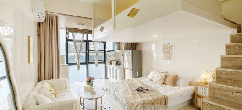 挽月民宿(南宁东盟财经广场动物园地铁站店)图片