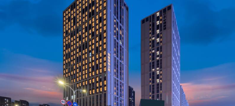 铂顿元世纪酒店(茂名高铁站爱琴海购物公园店)图片