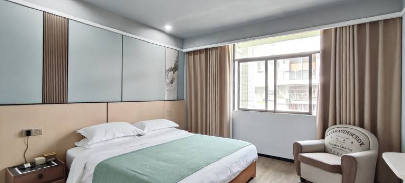 星梦轻居民宿(广汉夜市百伦广场店)图片