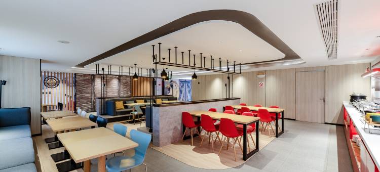 宜美居酒店(鹤壁高铁东站鹿台阁店)图片