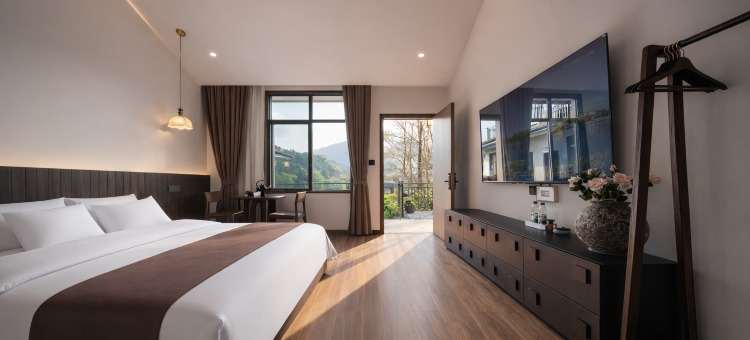 茶峒1803|落日山城・360°半麓花园・Vista文学美宿(边城茶峒景区店)图片