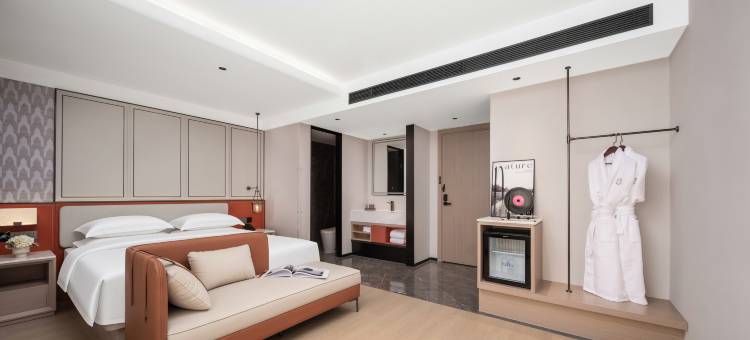 义乌君忆云栖国际酒店(国际商贸城一区长春店)图片