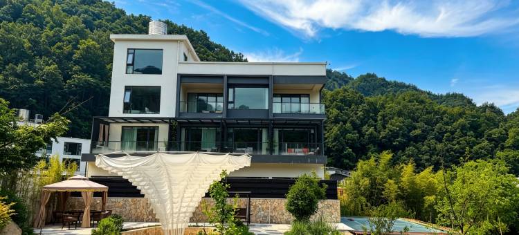 老君山崊屿山房民宿(云景索道店)图片