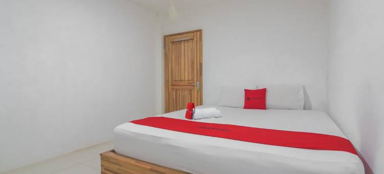红多兹酒店-近查加玛达坤甸(RedDoorz Near Gajah Mada Pontianak)图片