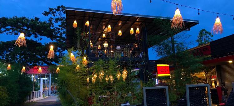 100 咖啡摩托旅舍(100% Cafe Moto Hostel)图片