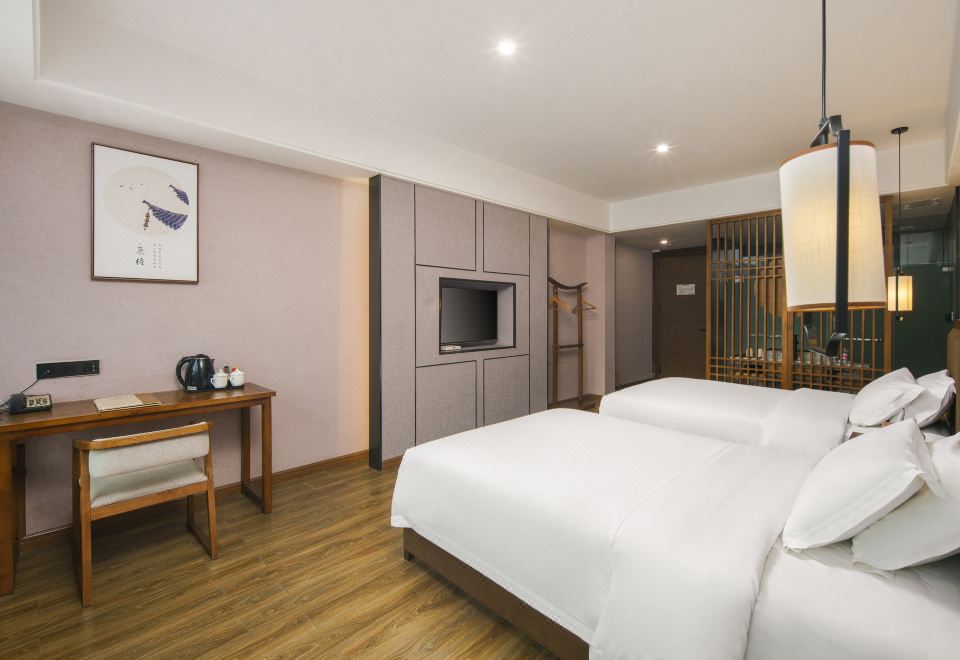 Qianshuiwan Chanyin Hotel Hotel Overview