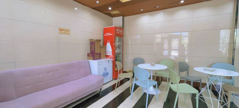 乌鲁木齐航鑫宾馆(机场迎宾路店)图片