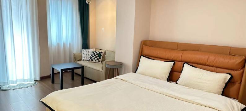 宝丽晶公寓(武汉江汉路步行街中央荣御店)图片