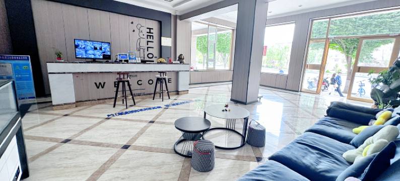 Coloroom景湖酒店(润泉湖公园店)图片