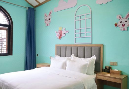 Mengtu InnHotel Overview