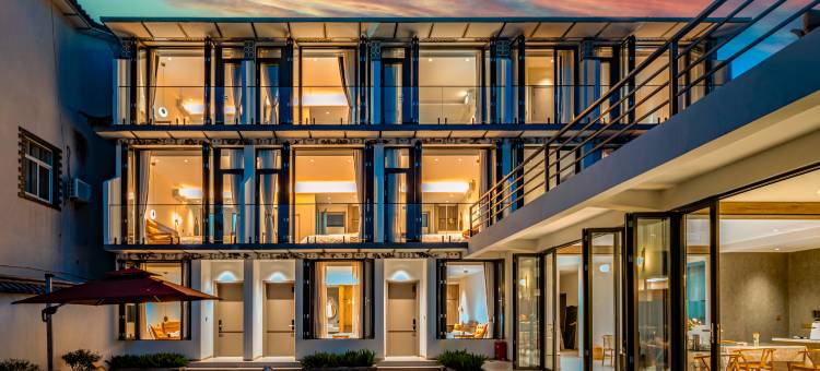 朝日闲云海景美宿(大理洱海龙龛码头观景台店)图片