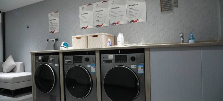 柏曼酒店(长沙万家丽中路火炬村地铁站店)图片