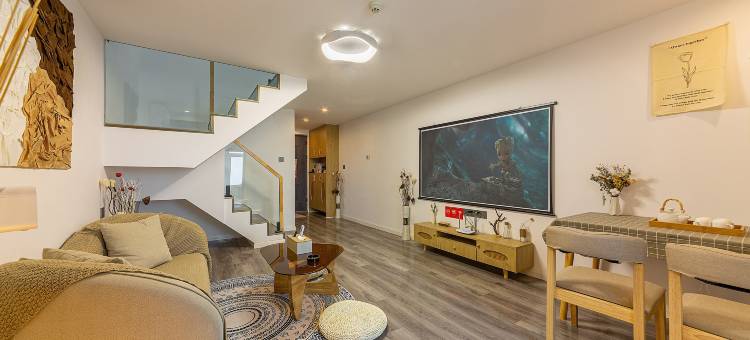 栖牛自助投影民宿(成都东站店)图片