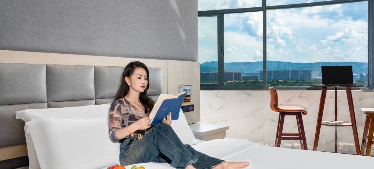 纳鲁汇瑞丨云顶360°空中花园观景酒店(景洪告庄西双景星光夜市店)图片