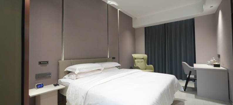 仪征元族城市精选酒店图片