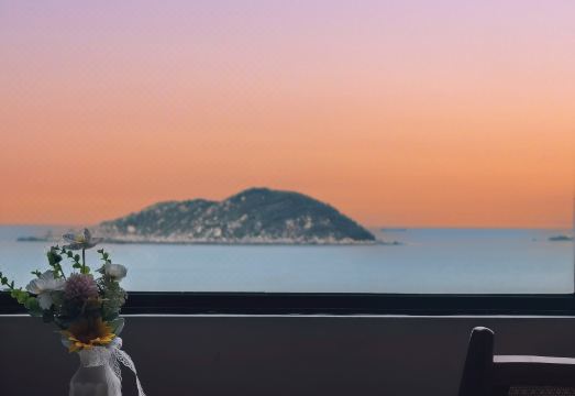 南澳轻枫居（青澳湾北回归线广场店）