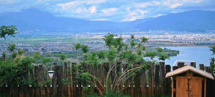 隐尘松月民宿图片