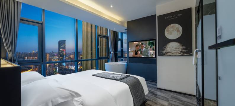 南倾·一岛高空江景酒店(重庆解放碑洪崖洞店)图片