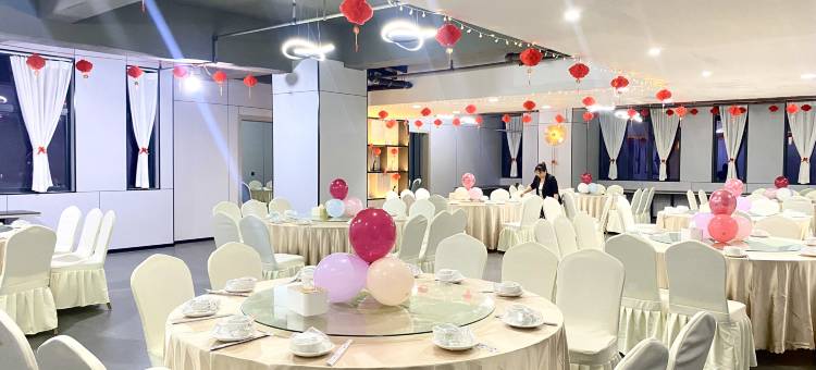 迎程国际酒店(威宁利福邻家广场南宁学院店)图片