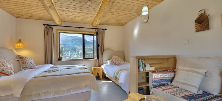 禾木山舍雅居图片