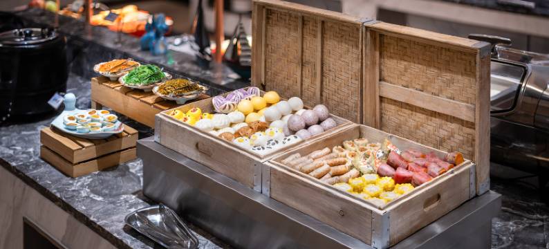 青岛中心五四广场美仑酒店图片