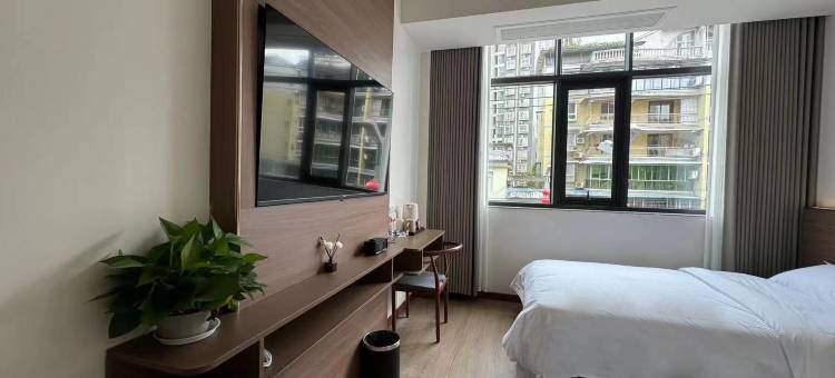 邻水润八方酒店图片