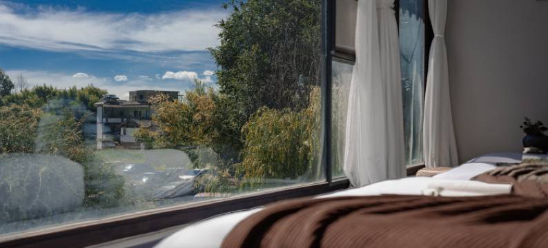 屿白归云艺术家民宿【束河古镇店】图片