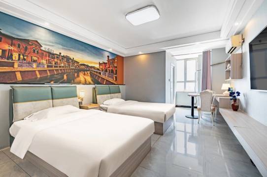 铂朗商务宾馆(保定东站河大新区店)