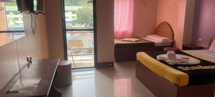 Rielena Plaza Hotel and Suites图片