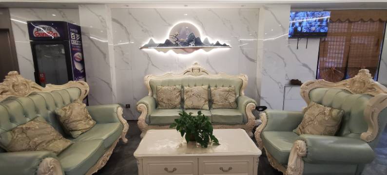 墨脱丽都大酒店(莲花公园店)图片