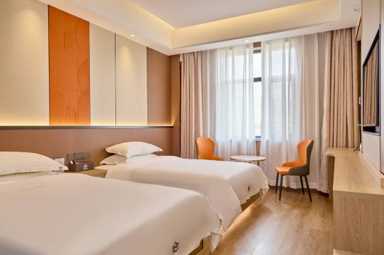 柏蔓酒店(柴达木西路海子诗歌馆店)