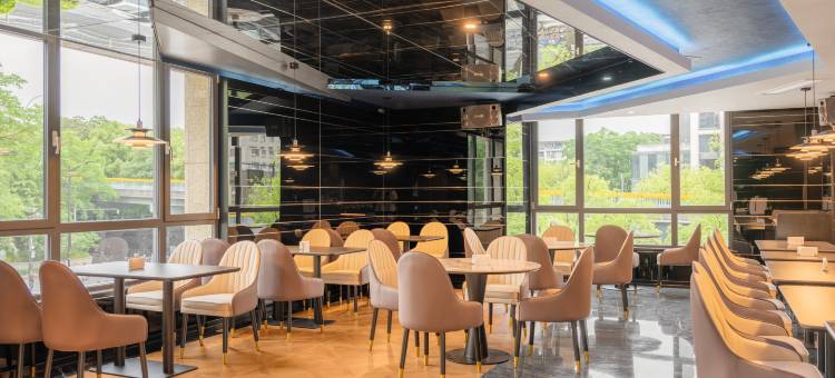 6698水晶酒店(杭州四季青庆菱路地铁站店)图片