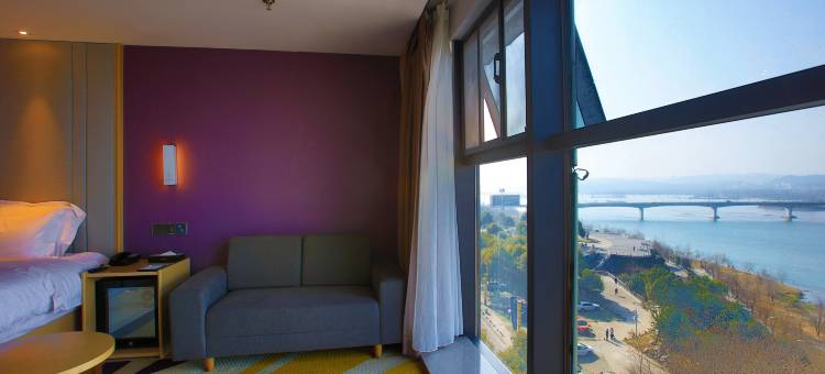 丽锦酒店(丹江口大坝店)图片