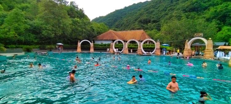新丰云天海温泉原始森林度假村图片