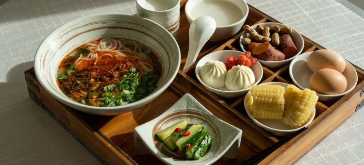 在海一方Azure Shore|180°环幕日出海景·设计师美学隐逸度假酒店图片