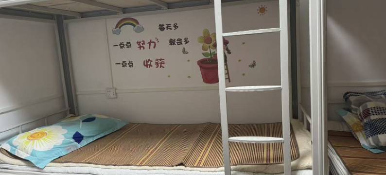 咚吧啦青年旅舍(观音桥步行街拓展大厦店)图片