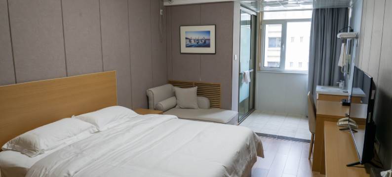 阳光学苑酒店图片