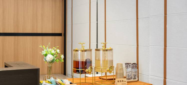 枫雅吉悦智慧酒店(罗城成龙湖公园店)图片